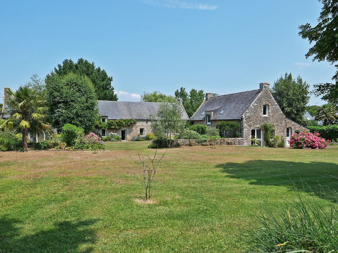 Estate in Plougoumelen, Brittany, France 2 - 16126014