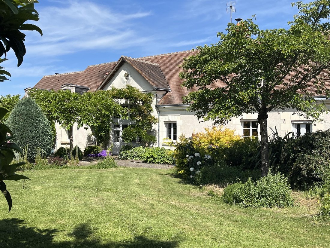 Villa in Luynes, Centre-Val de Loire, France 1 - 16127499