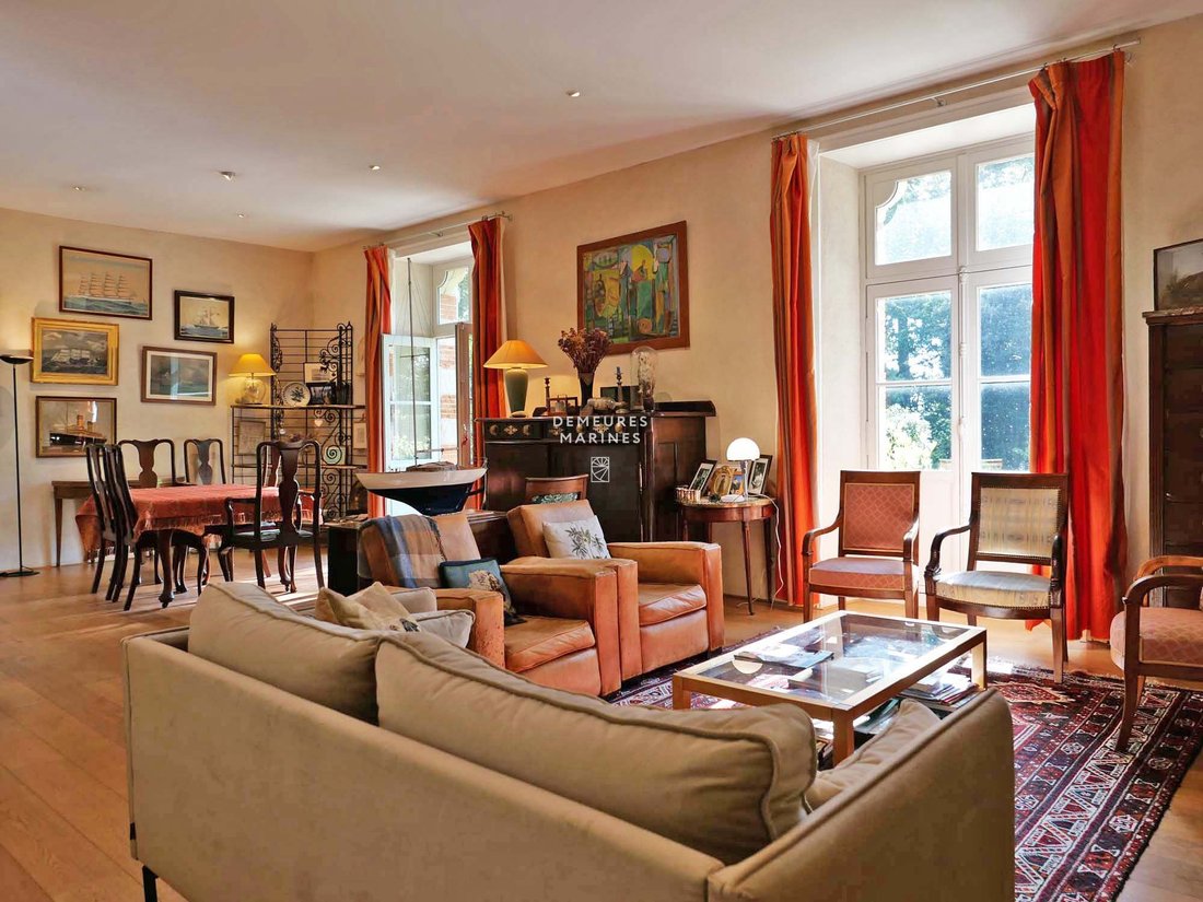 Estate in Zone Urbaine, Arradon, France 4 - 16126544