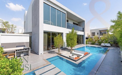 Villa in Dubai, Dubai, United Arab Emirates 1