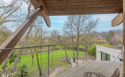Castle for Sale in Saint-Pierre-des-Corps, Centre-Val de Loire, France - 4