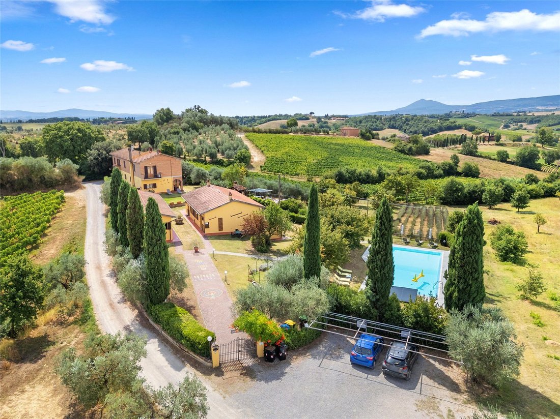 Country House in Montepulciano, Tuscany, Italy 5 - 16123918