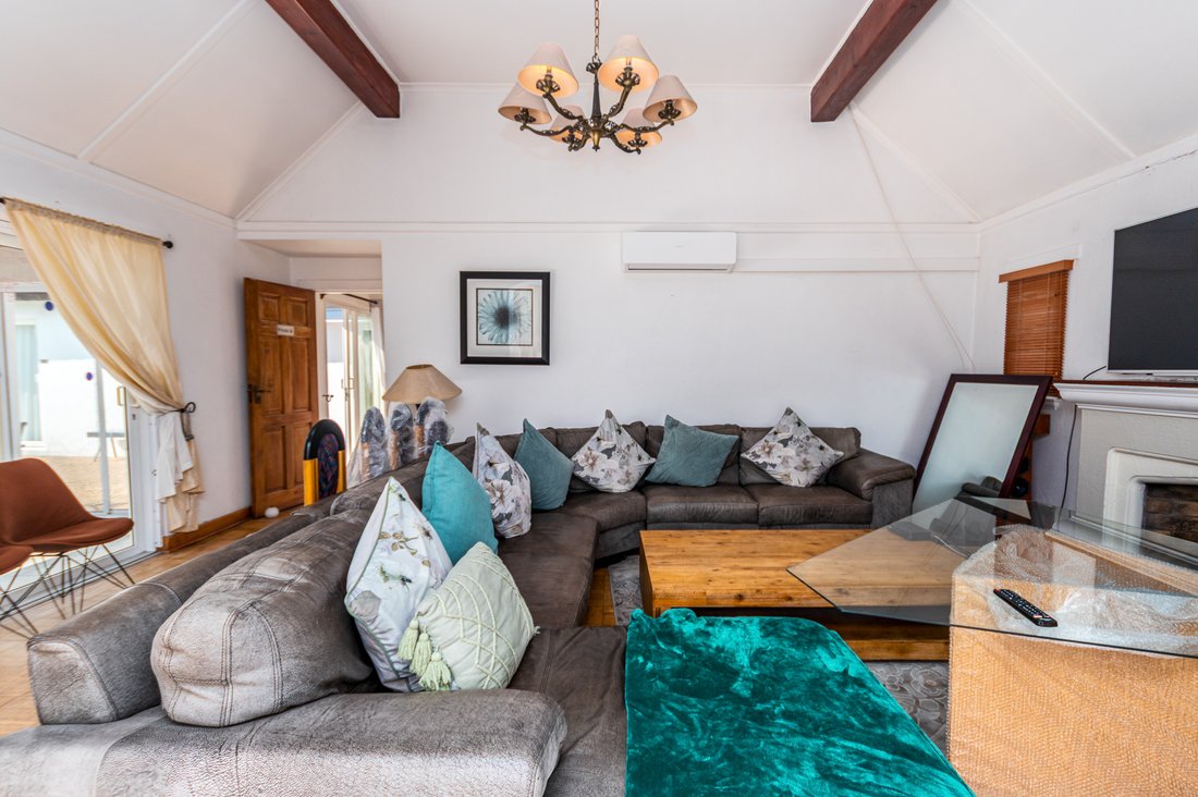 Country House in Bothasig, Cape Town, South Africa 3 - 16124285