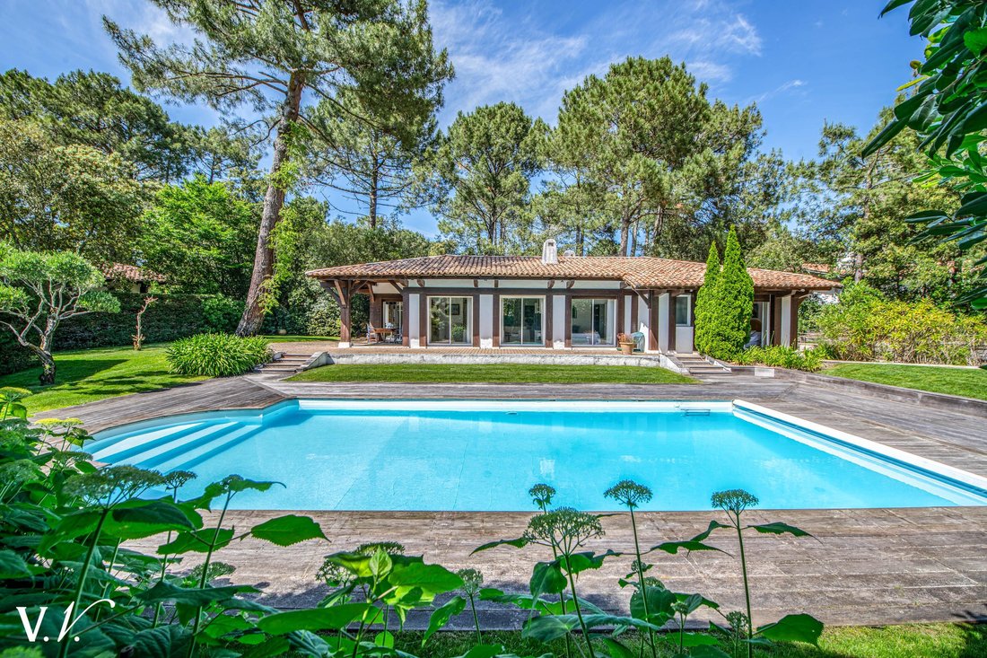 Villa in Le Pyla, La Teste-de-Buch, France 1 - 16127446
