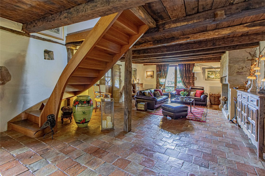 Casa di campagna in Saint-Céré, Occitania, Francia 5 - 16123916