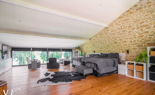 Château Villefranche De Lauragais 800.0 Sqm 12 Bedrooms