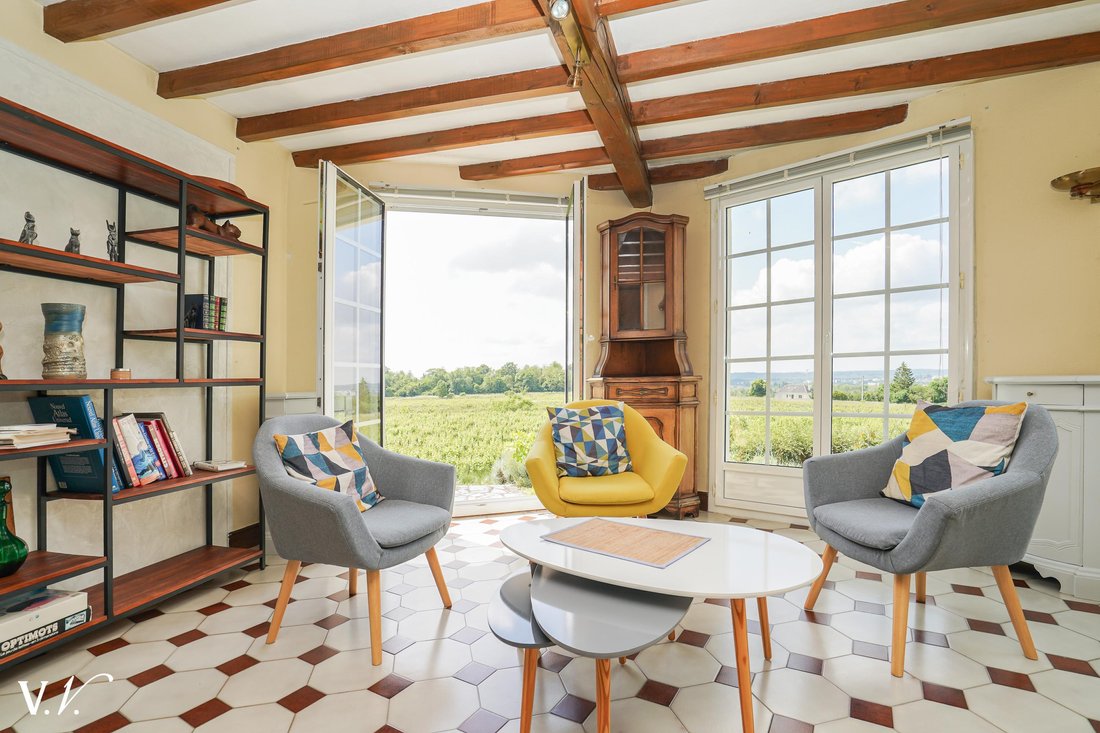 Villa in Rochecorbon, Centre-Val de Loire, France 5 - 16126976