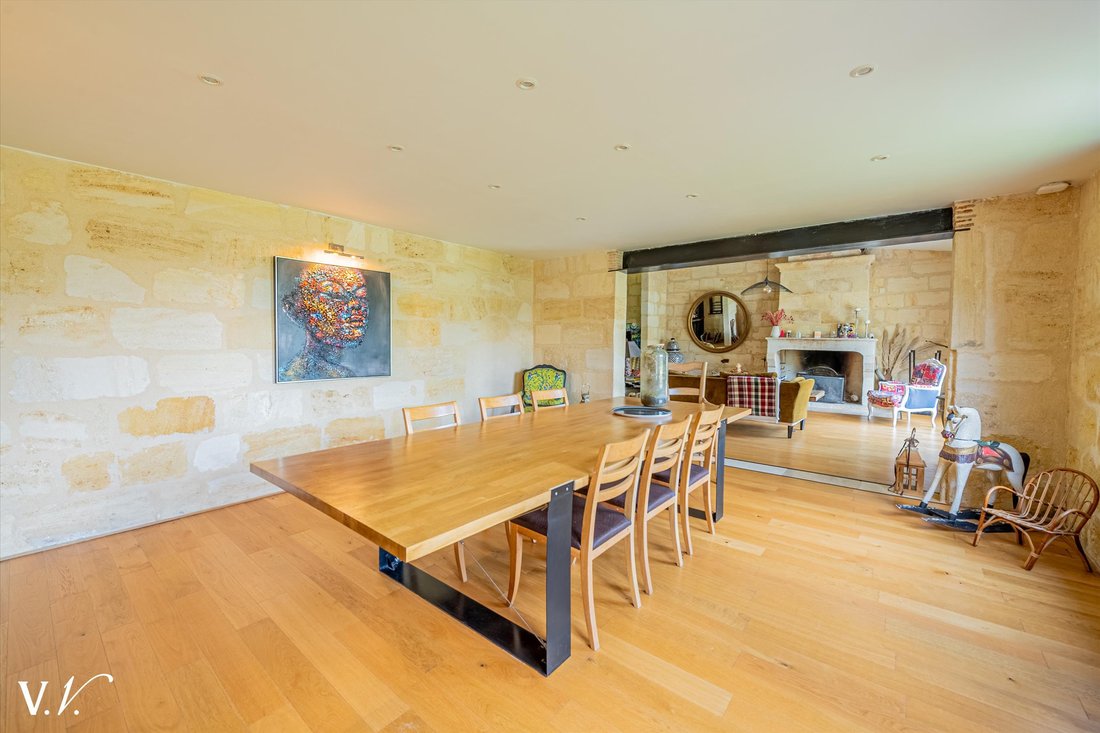 Estate in Fronsac, Nouvelle-Aquitaine, France 5 - 16126334