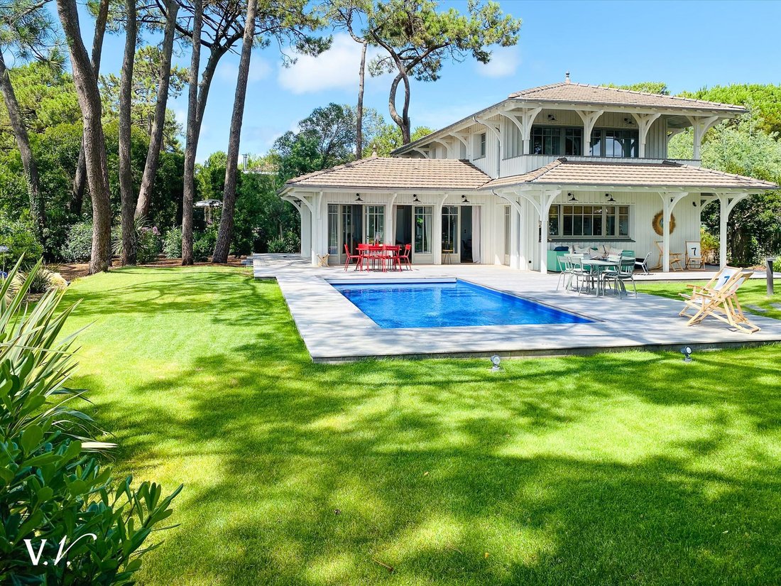 Villa in Le Moulleau-Les Abatilles, Arcachon, France 1 - 16126980