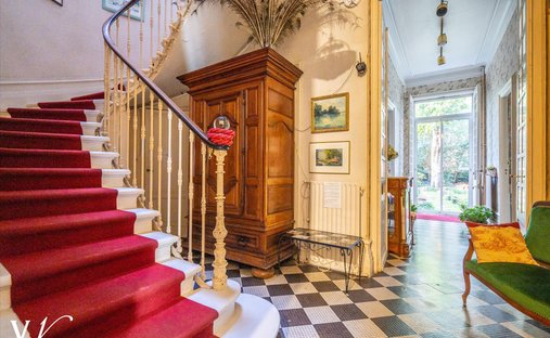 Townhouse in Le Lac-Bacalan, Bordeaux, France 1