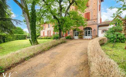 Estate in Fourquevaux, Occitania, France 1