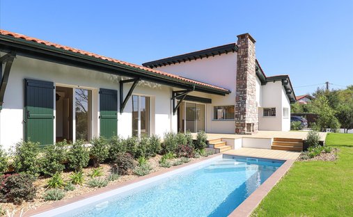 Villa in Arbonne, Nouvelle-Aquitaine, France 1