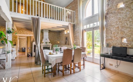 Château Villefranche De Lauragais 800.0 Sqm 12 Bedrooms