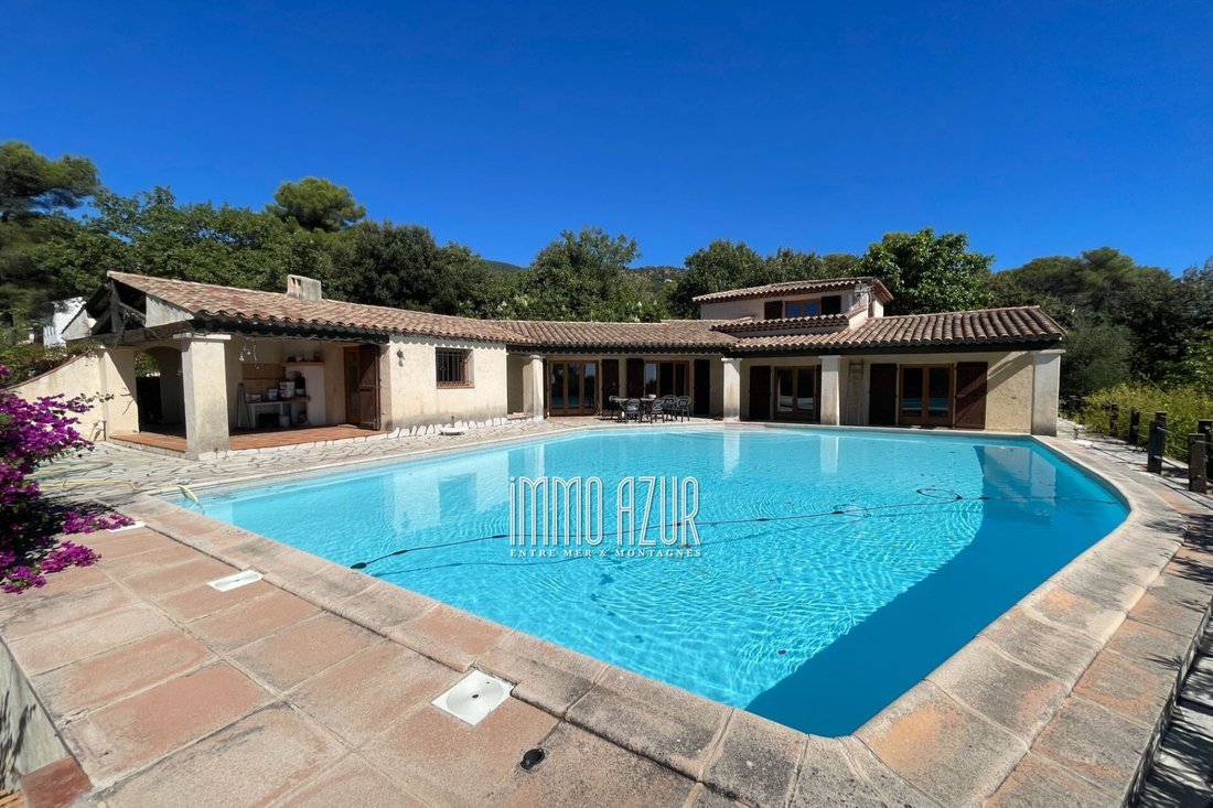 Villa in Tourrettes-sur-Loup, Provence-Alpes-Côte d'Azur, France 2 - 16123953