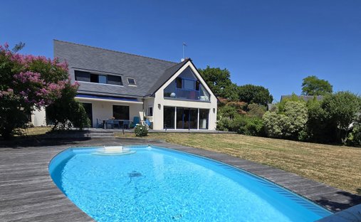 House in La Trinité-sur-Mer, Brittany, France 1