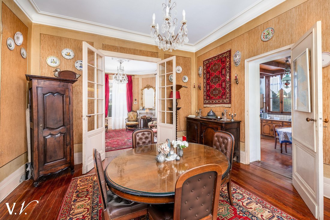 Estate in Aiguillon, Arcachon, France 5 - 16126848