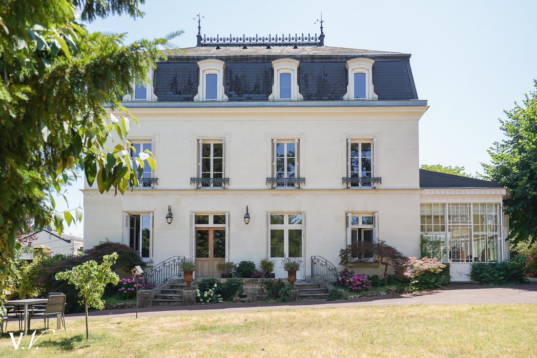 Villa in Saint-Avertin, Centre-Val de Loire, France 1 - 16127489