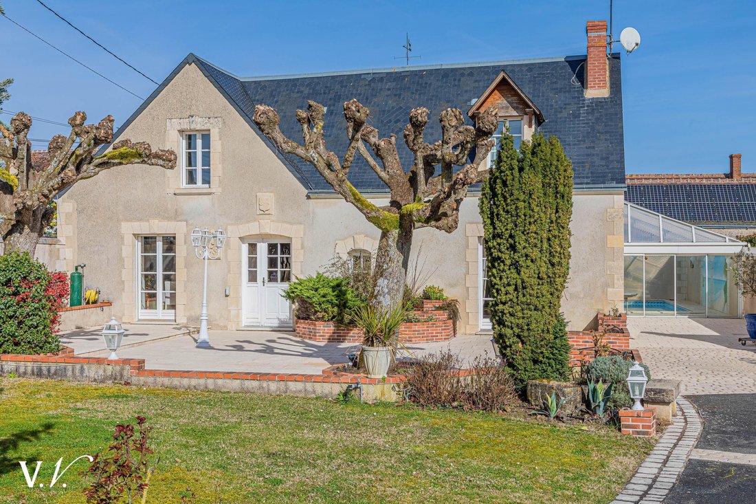 Maison à La Croix-en-Touraine, Centre-Val de Loire, France 1 - 16125268