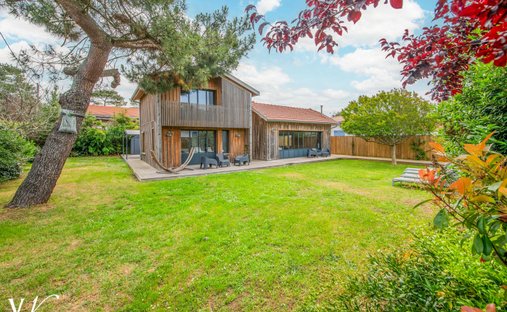 Villa in Le Moulleau-Les Abatilles, Arcachon, France 1