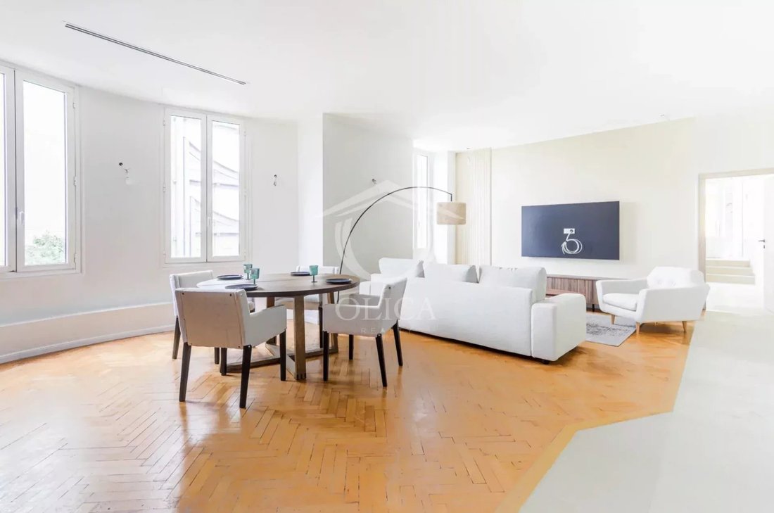 Apartment in Le Port, Nice, France 2 - 16123328