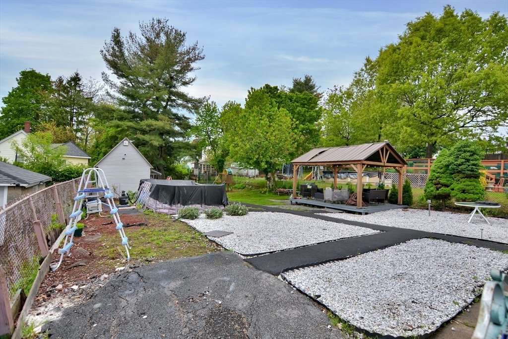 House in Lawrence, Massachusetts, United States 5 - 16123146