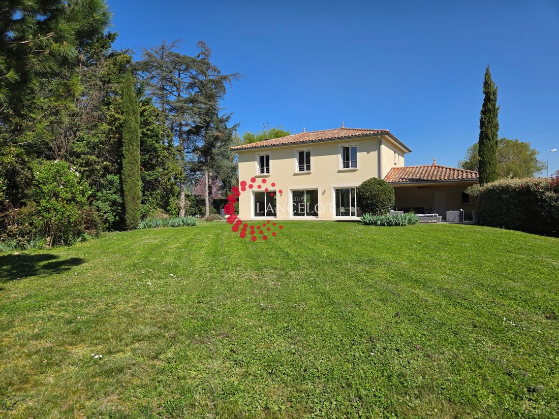 House in Sainte-Foy-lès-Lyon, Auvergne-Rhône-Alpes, France 1 - 16125641