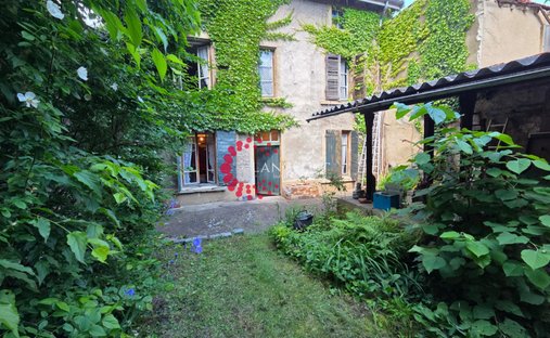 Haus in Sainte-Foy-lès-Lyon, Auvergne-Rhone-Alpen, Frankreich 1