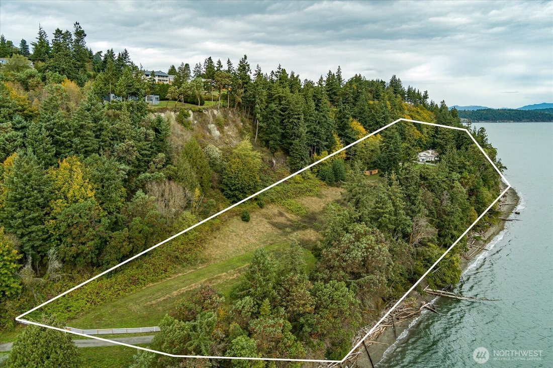 House in Oak Harbor, Washington, United States 2 - 16127198