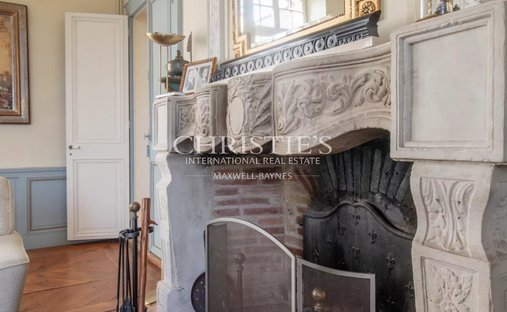 Castle for Sale in Monflanquin, Nouvelle-Aquitaine, France