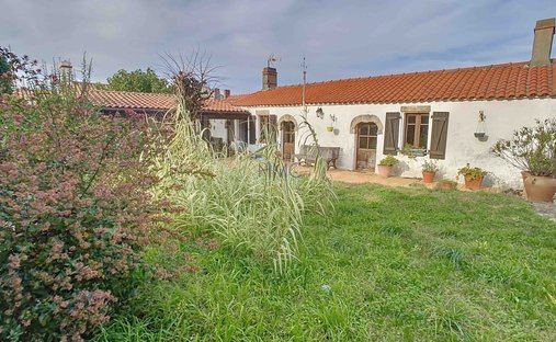 House in Cazaux, La Teste-de-Buch, France 1