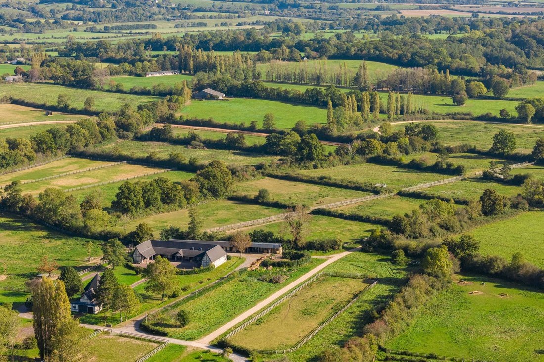Château des Rêves: A Norman Equestrian Legacy in Beuvron-en-Auge’s Golden Hills