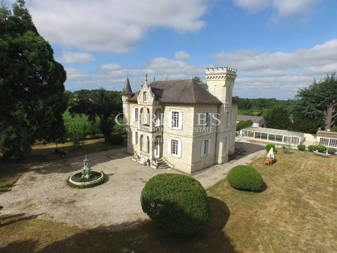 Saint Emilion Region A Charming Château With A Few Vines