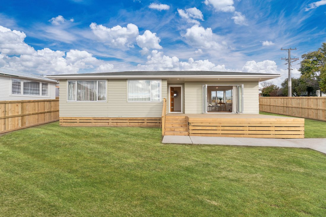 House in Taupo, Waikato, New Zealand 2 - 16123824