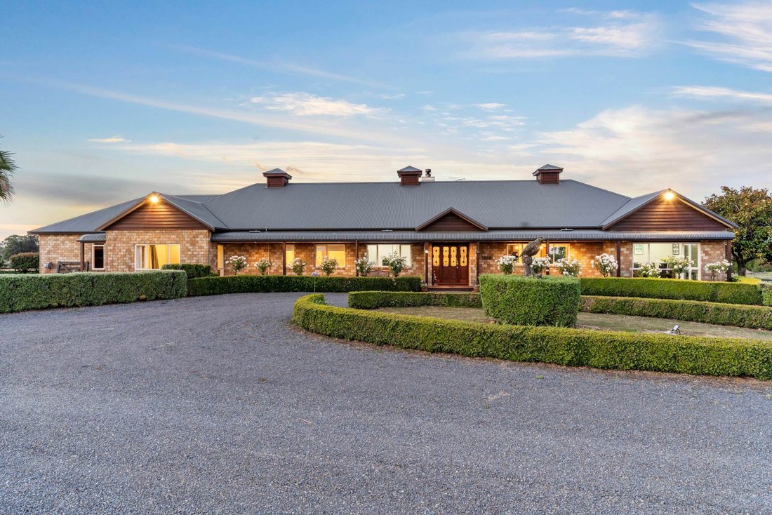Farm Ranch in Pukekohe Hill, New Zealand 2 - 16127256