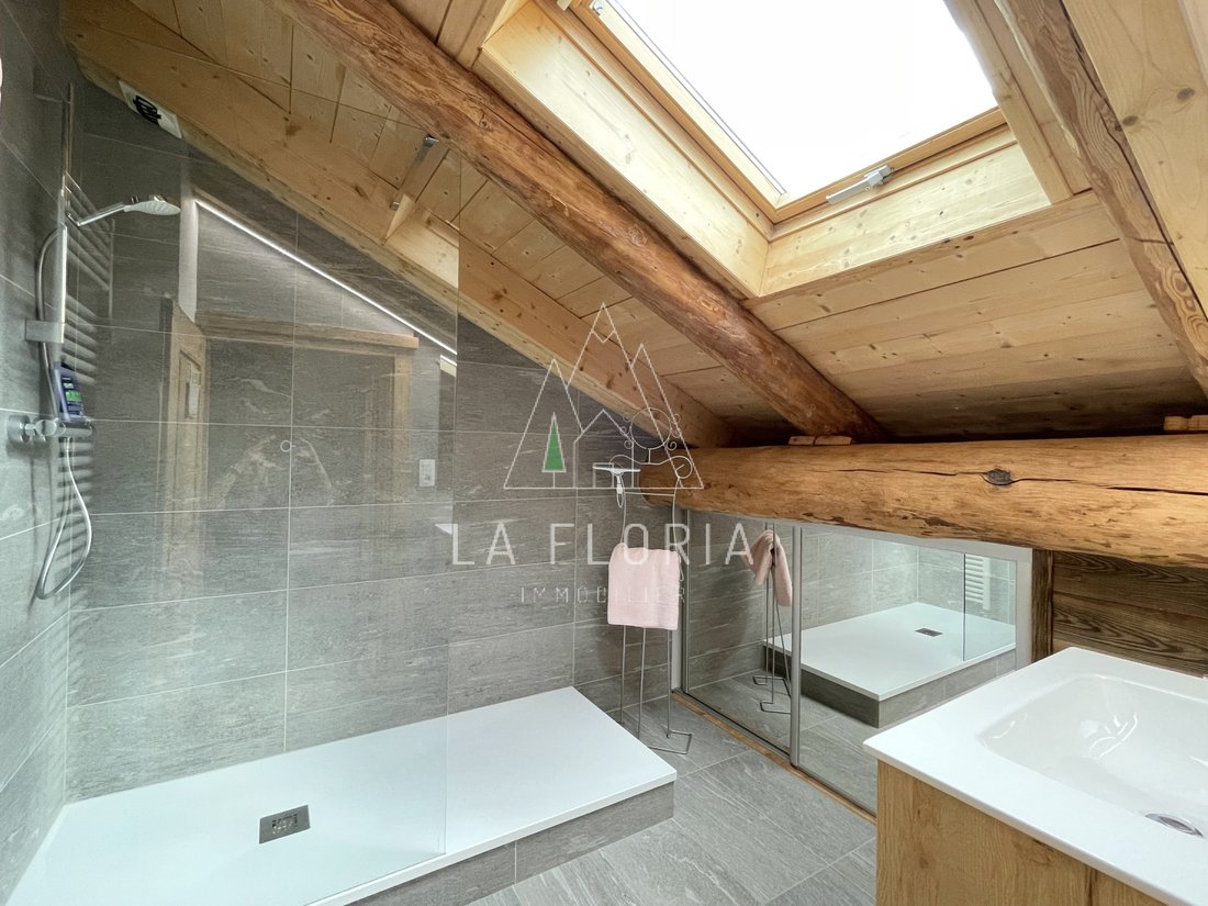 Chalet in Vallorcine, Auvergne-Rhône-Alpes, France 4 - 16126003