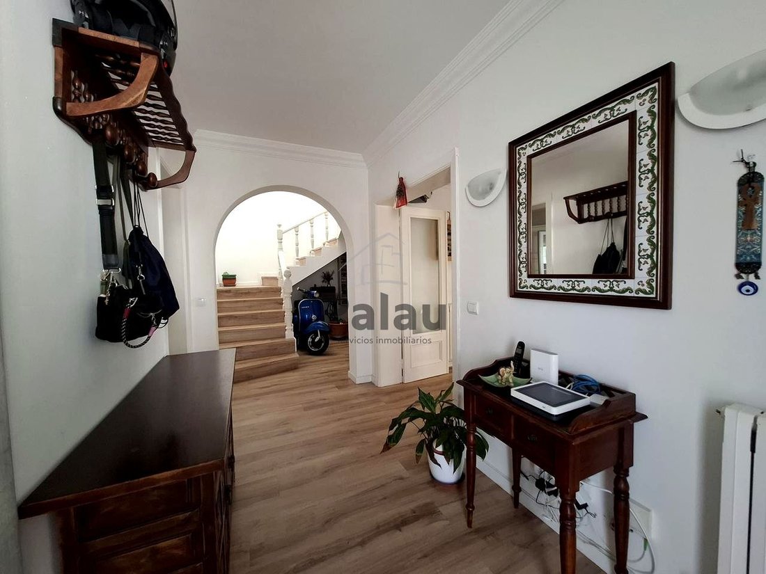Chalet in es Castell, Balearic Islands, Spain 2 - 16123519
