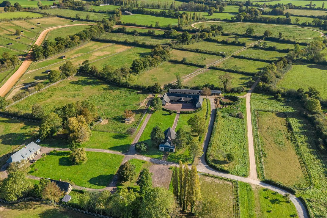 Château des Rêves: A Norman Equestrian Legacy in Beuvron-en-Auge’s Golden Hills