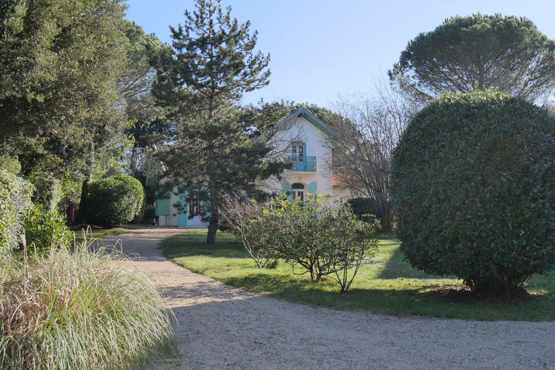 Villa in Vaux-sur-Mer, Nouvelle-Aquitaine, France 2 - 16126440