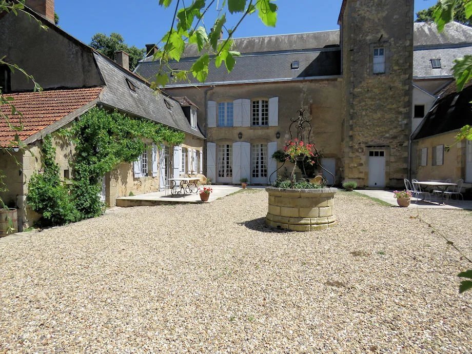 Castle in Cerilly, Auvergne-Rhône-Alpes, France 3 - 16128022