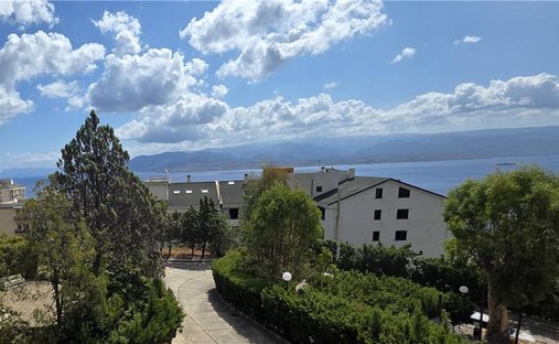 Apartment in Annunziata-Giostra-Paradiso, Messina, Sicily 1