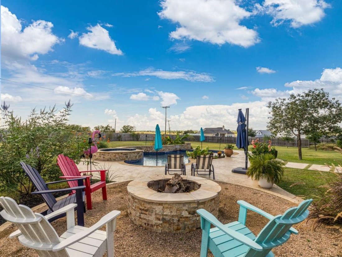 House in Hutto, Texas, United States 4 - 16128137