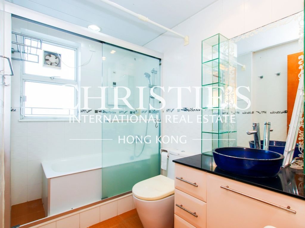 Apartment in Hong Kong, Hong Kong 5 - 16128920