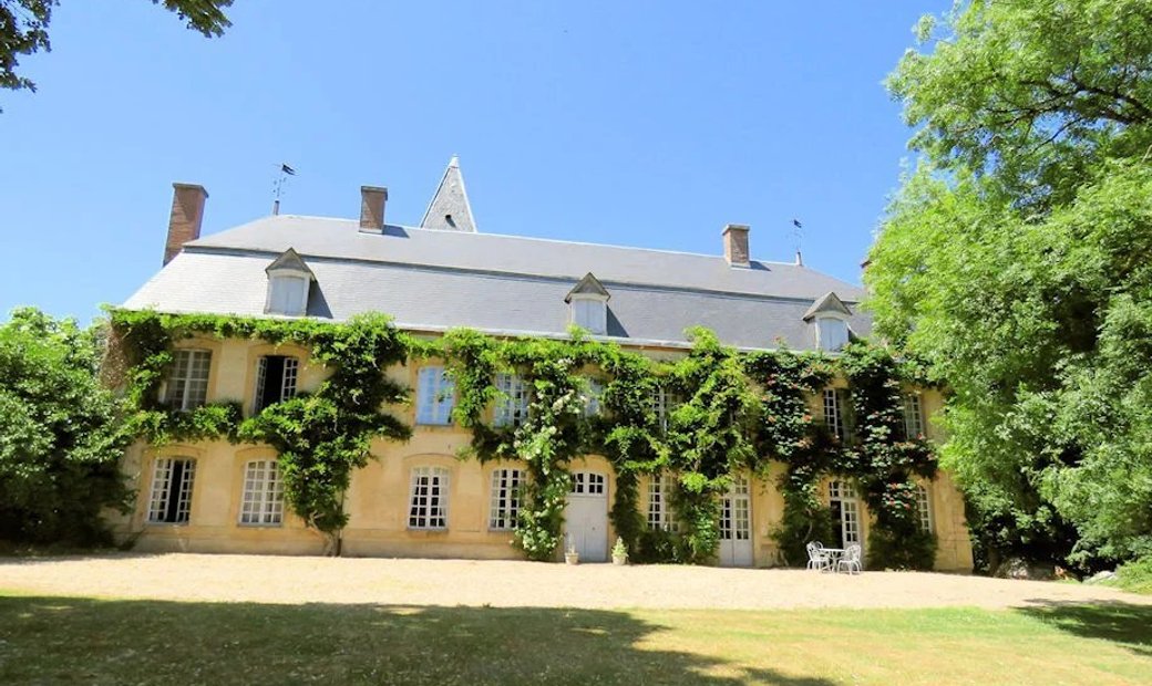 Allier: 18th Century Castle
