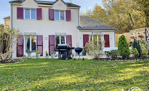 House in Boussy-Saint-Antoine, Ile-de-France, France 1