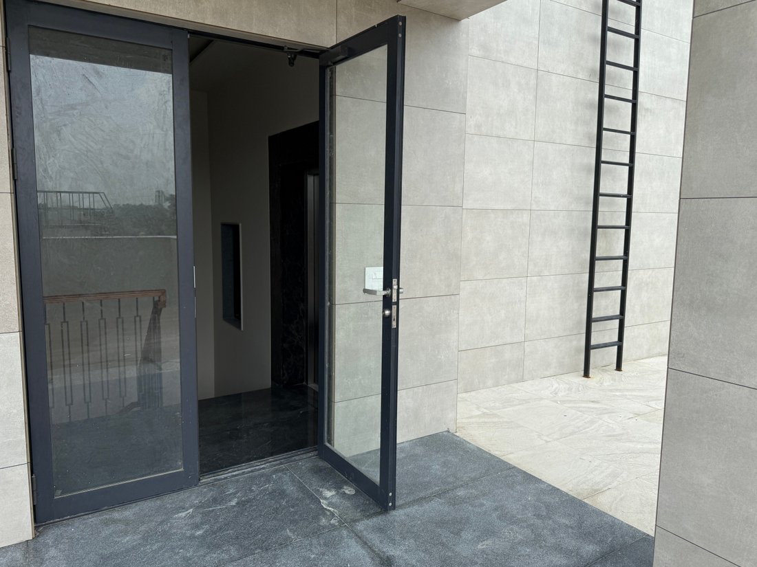 Apartment in New Delhi, Delhi, India 4 - 16129398