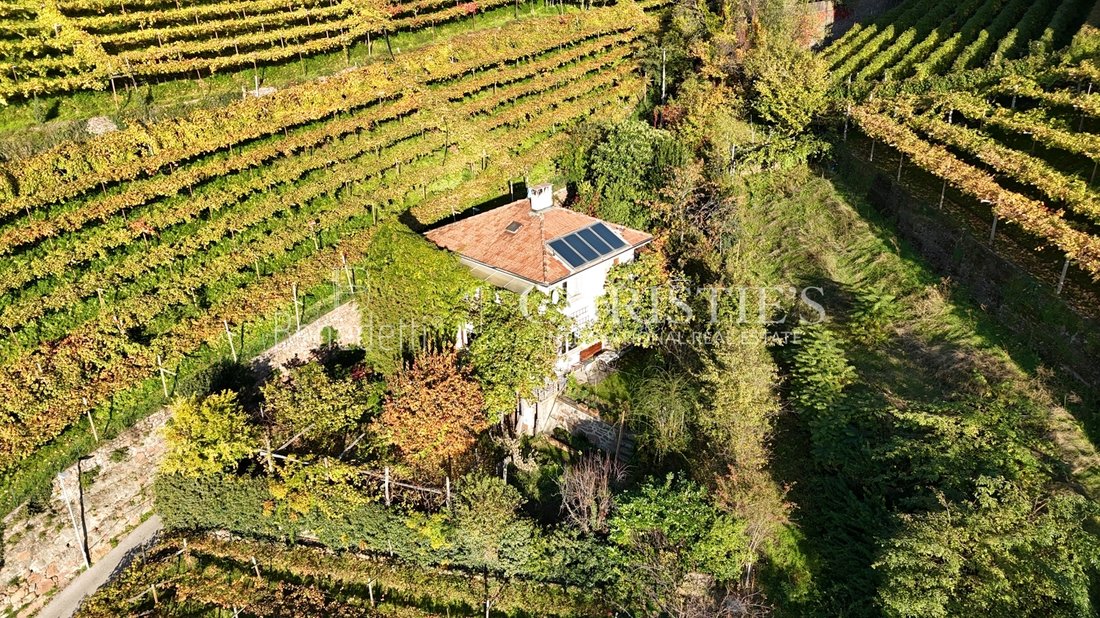Villa in Europe-Novacella / Europa-Novacella, Bolzano / Bozen, Trentino – Alto Adige/Südtirol 4 - 16133740