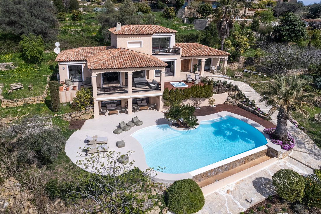 Villa en Vallauris, Provenza-Alpes-Costa Azul, Francia 2 - 16069070