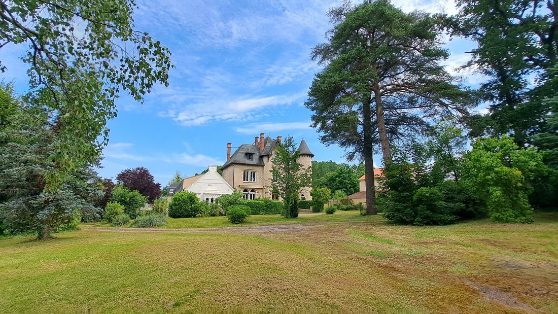La Tour des Rêves: A Neo-Gothic Masterpiece in Auvergne’s Heart