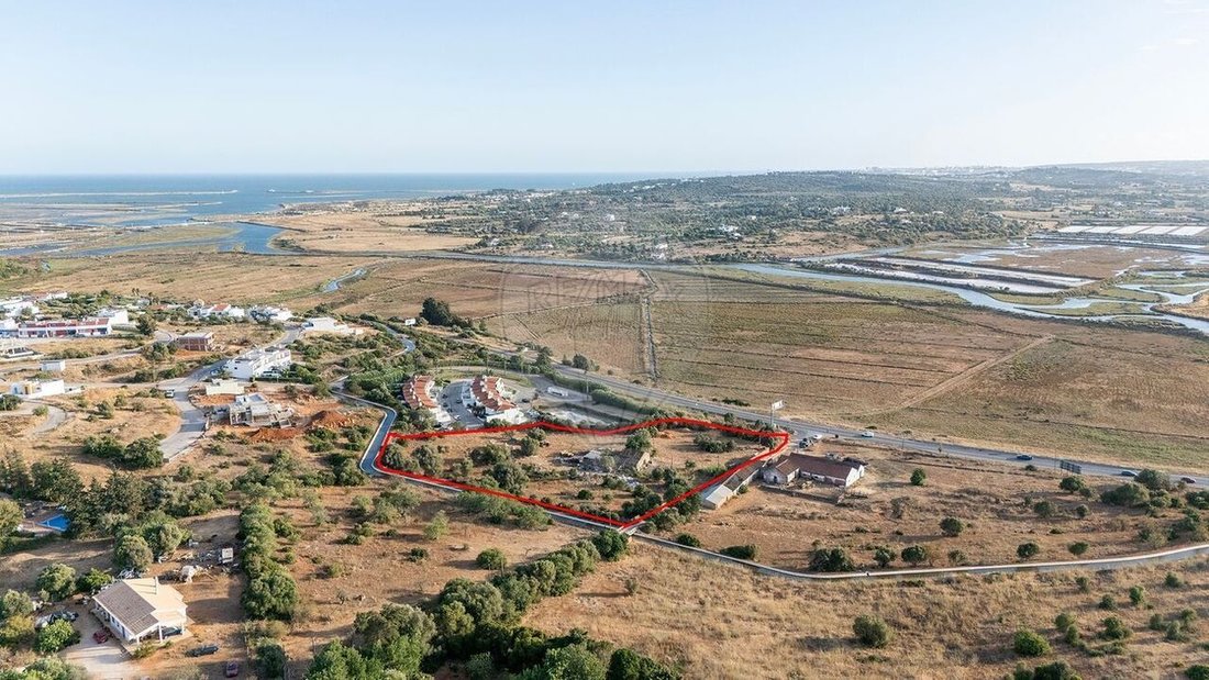 Land in Mexilhoeira Grande, Algarve, Portugal 3 - 16134155