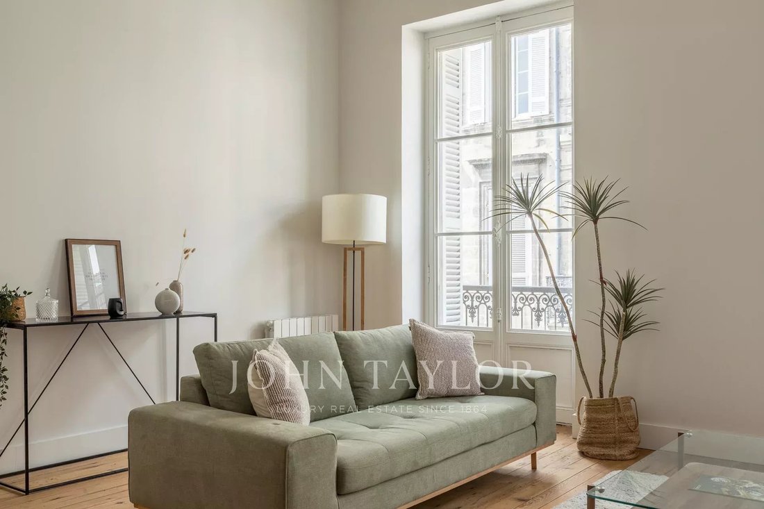 Apartment in Hôtel de Ville-Quinconce-Saint Seurin-Fondaudège, Bordeaux, France 1 - 16130881